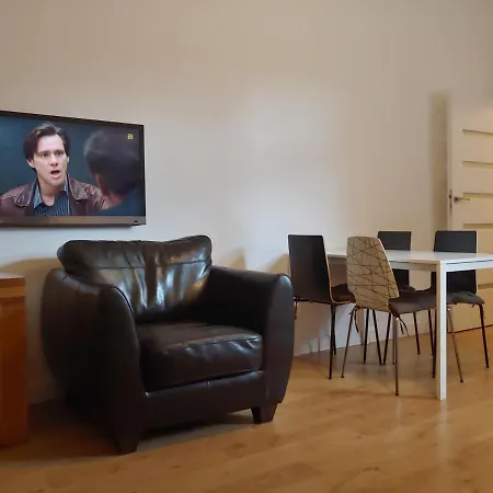 Апартаменти Apartament Wybickiego Познань